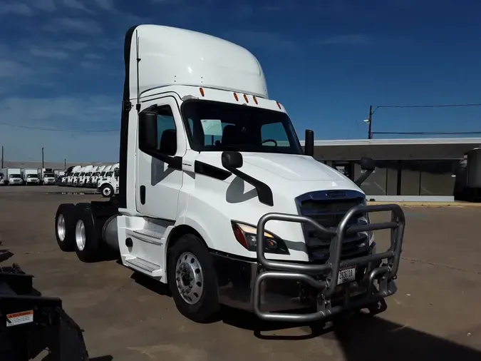 2020 FREIGHTLINER/MERCEDES NEW CASCADIA 116