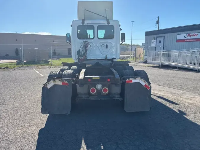 2020 FREIGHTLINER/MERCEDES CASCADIA 125