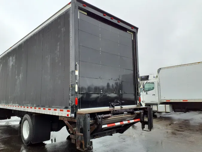 2016 FREIGHTLINER/MERCEDES M2 106