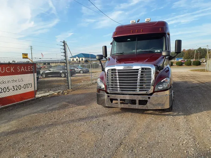 2019 FREIGHTLINER/MERCEDES CASCADIA 125