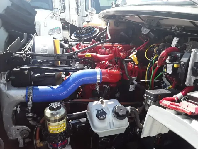 2019 FREIGHTLINER M2 106
