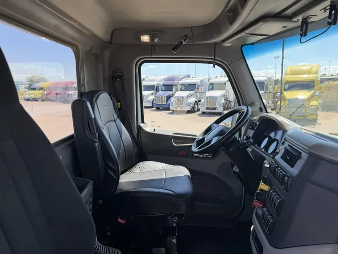 2021 Peterbilt 567