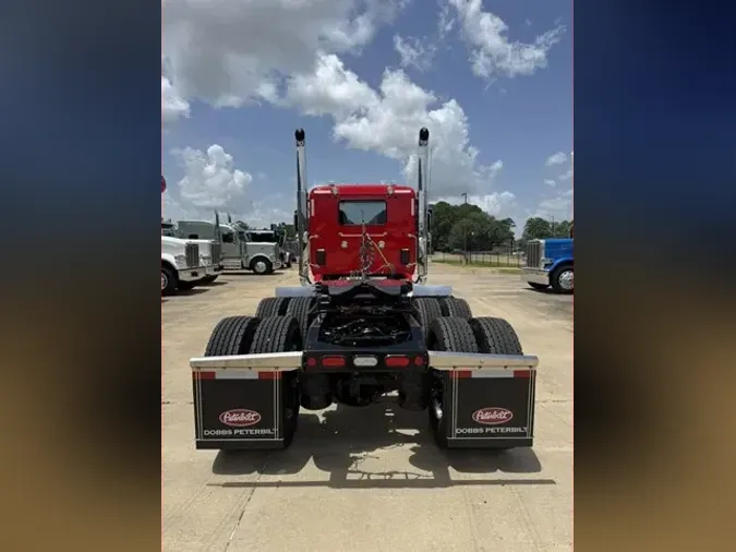 2027 PETERBILT 589
