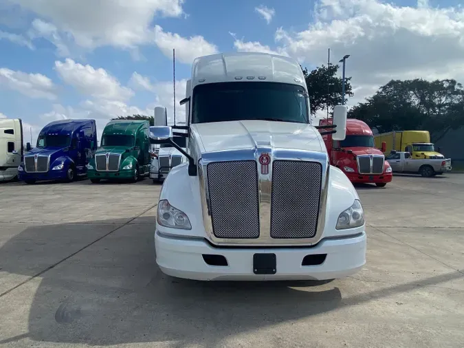 2021 Kenworth T680