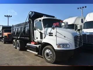 2007 MACK PINNACLE CXP612