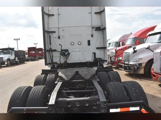 2019 INTERNATIONAL LT