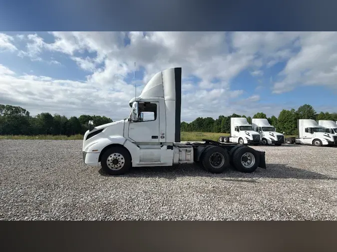2020 Volvo VNL3008f7fe4645ba317228ef276a726cc016f