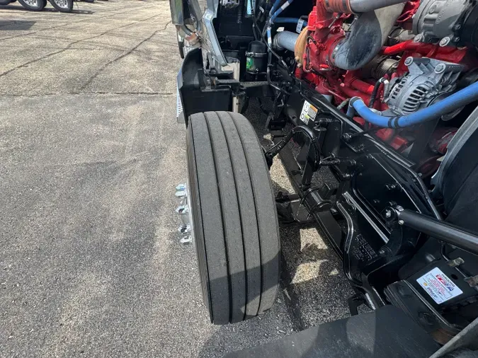 2024 Kenworth W990