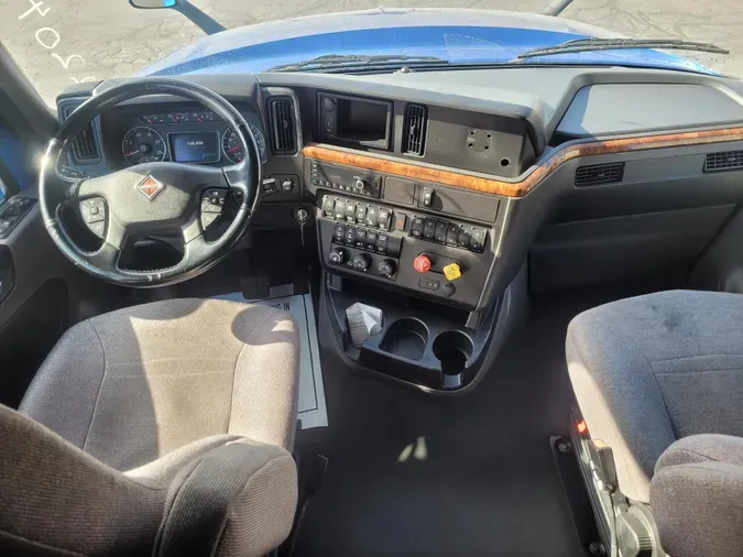 2022 International LT625