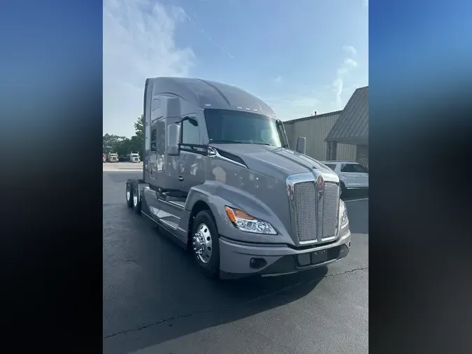 2025 Kenworth T680