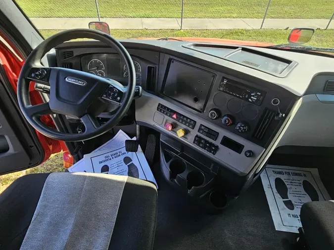 2021 Freightliner Cascadia