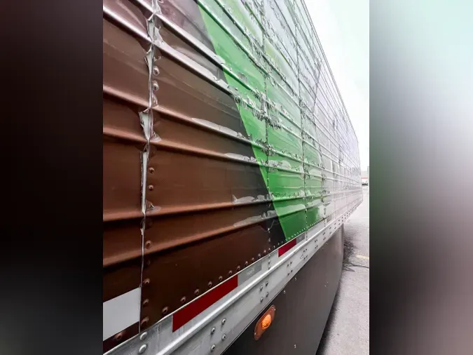 2022 WABASH WA-REF8f8f35c3780780a1348e80bda0c82320