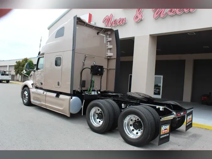 2023 Peterbilt 579