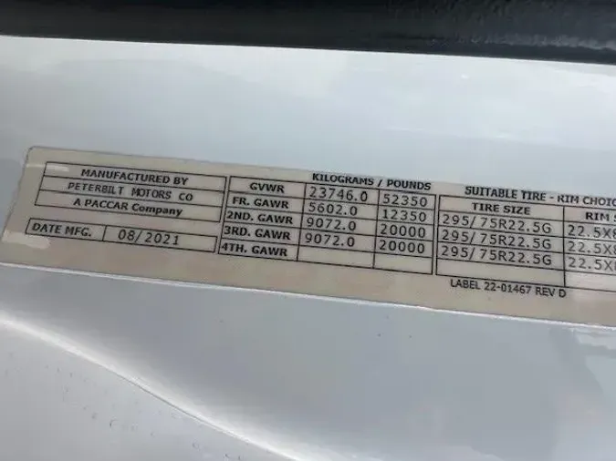 2022 Peterbilt 579