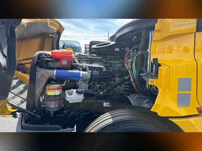 2020 FREIGHTLINER CA126