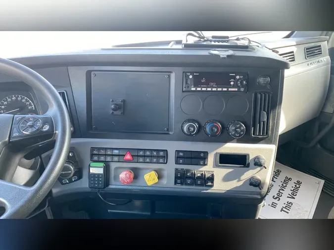 2022 Freightliner Cascadia 126