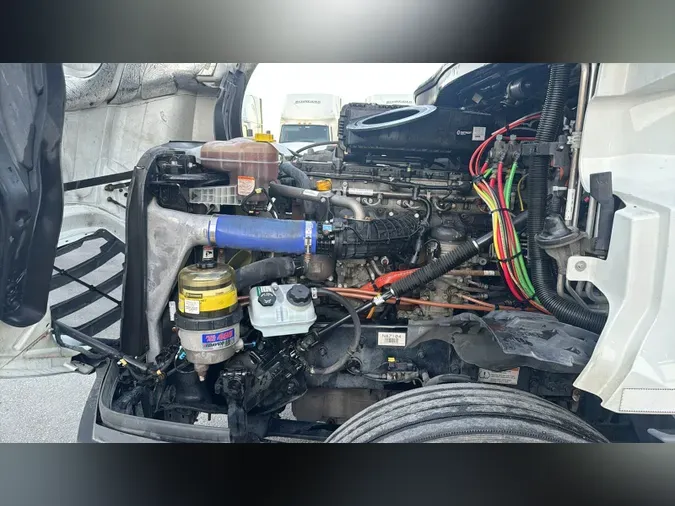 2022 Freightliner Cascadia 126