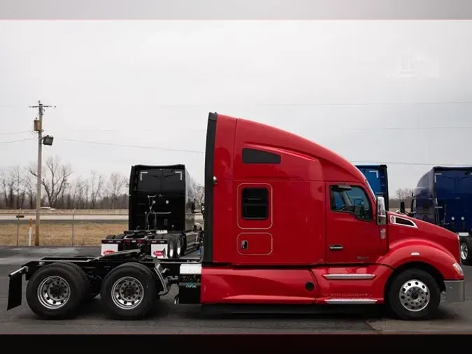 2022 KENWORTH T680