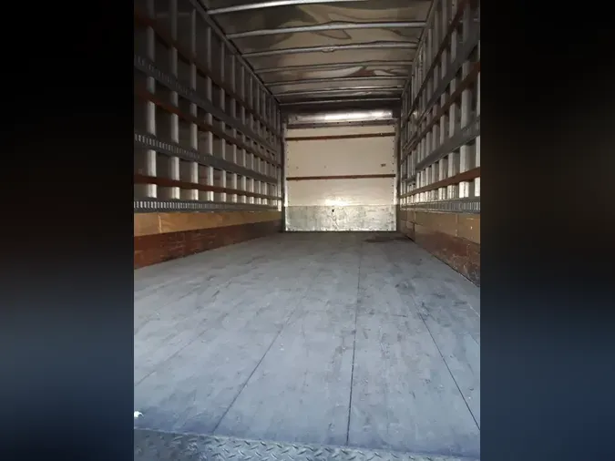 2018 FREIGHTLINER/MERCEDES M2 106