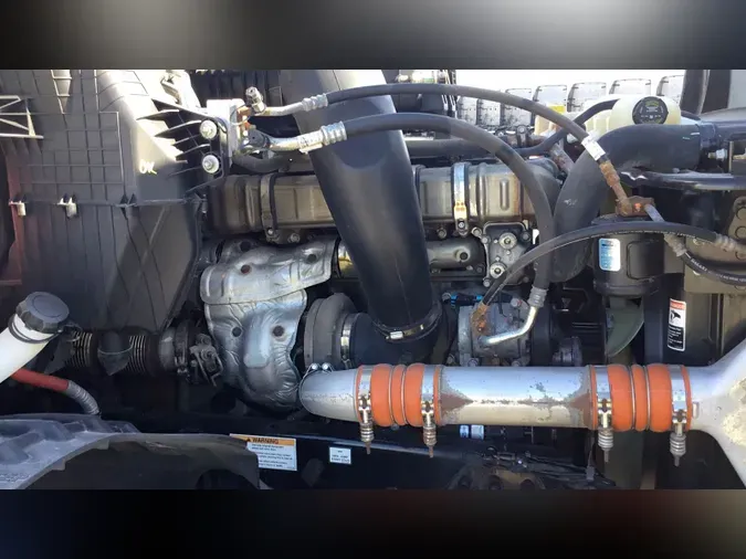 2021 Freightliner Cascadia 1268fa1f0f87bcb9b3c04e50cb4ac07ba88