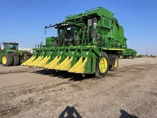 2019 John Deere CP690