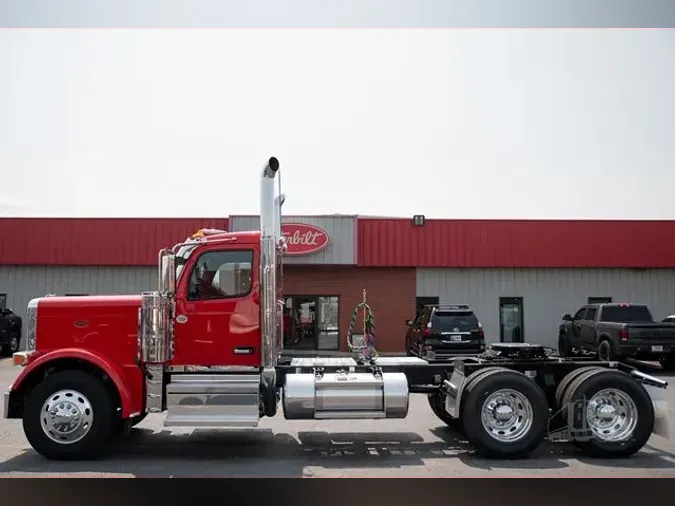 2026 PETERBILT 589