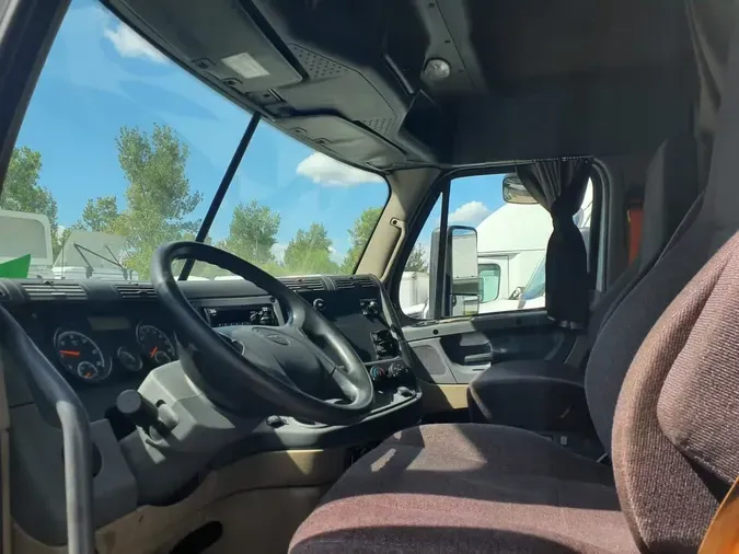 2020 FREIGHTLINER CASCADIA 125