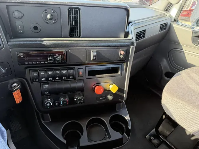 2020 International LT625