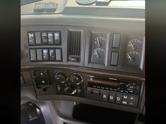 2021 VOLVO VNR7408fadbe2ef5ca3c68fcc7635b12e7a829