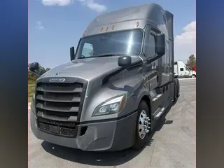 2022 FREIGHTLINER CA126
