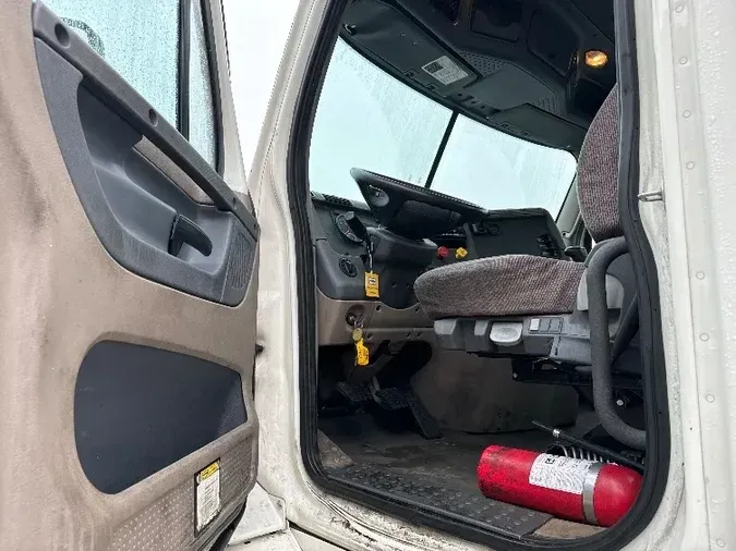 2018 Freightliner X11364ST