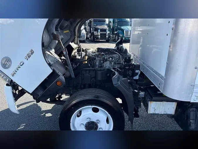 2019 HINO 195