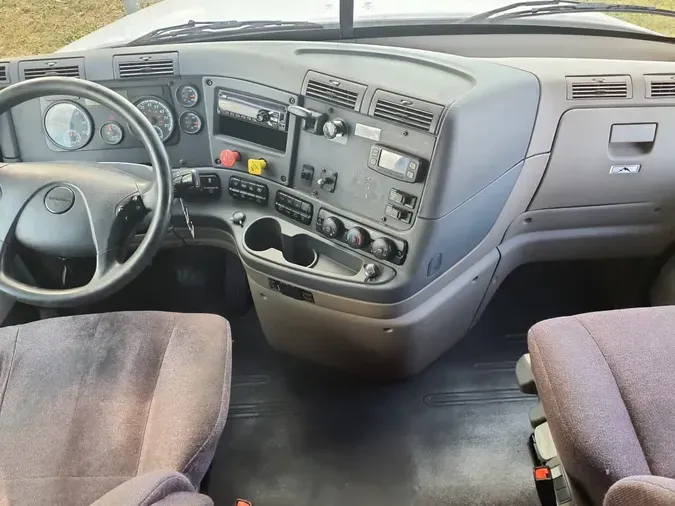 2019 FREIGHTLINER/MERCEDES CASCADIA 125