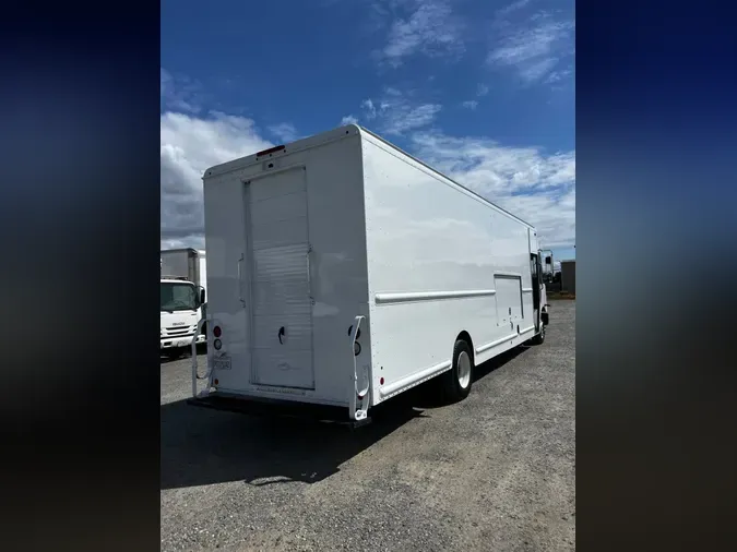 2017 FRTLR CUSTOM CHASSIS CORP MT55