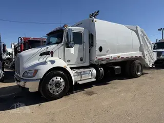 2016 KENWORTH T370
