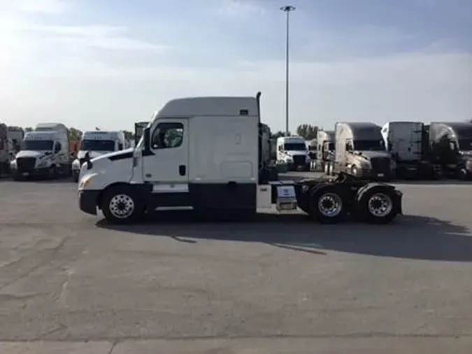 2020 Freightliner Cascadia