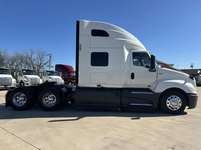 2020 International LT625