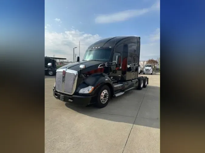 2022 Kenworth T6808fc66c6af1c85b8f84c7697bb73b777c