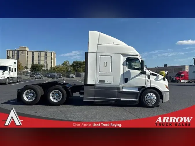 2020 FREIGHTLINER CA116