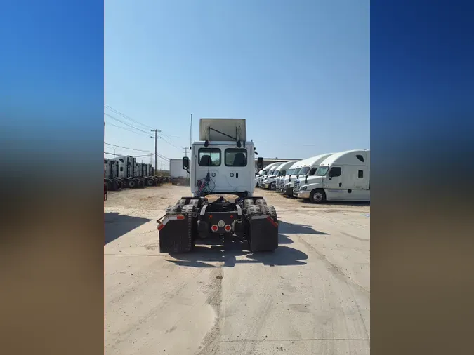 2019 FREIGHTLINER/MERCEDES CASCADIA 125