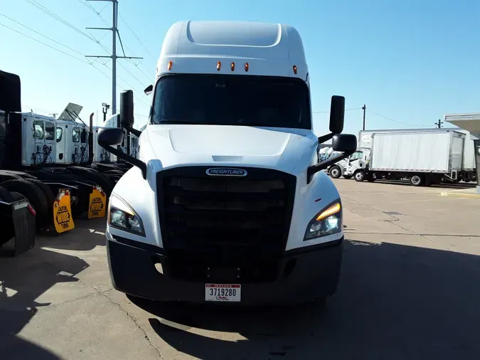 2018 FREIGHTLINER/MERCEDES PT126064ST