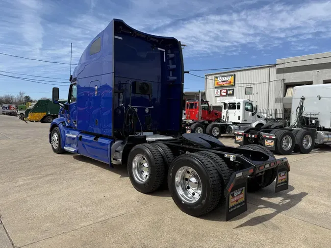 2022 Peterbilt 579