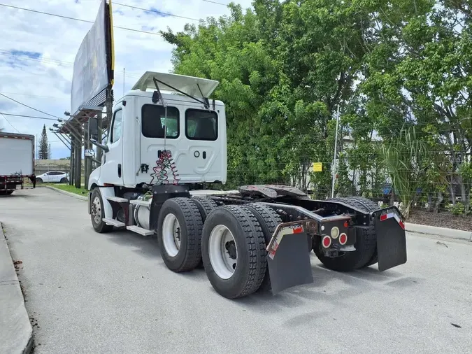 2019 FREIGHTLINER/MERCEDES NEW CASCADIA PX126648fd0637d23b75a0a72cf3faa3e5d72c7