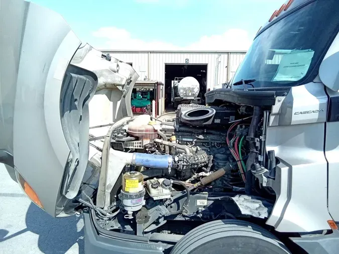 2023 Freightliner Cascadia 126