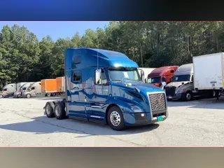 2022 Volvo VNL860