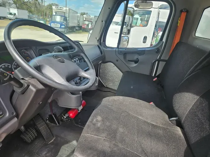 2017 FREIGHTLINER/MERCEDES M2 1068fd425694081258cd9e14fd9edeac086