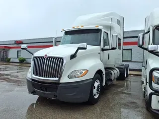 2019 NAVISTAR INTERNATIONAL LT625 SLPR CAB