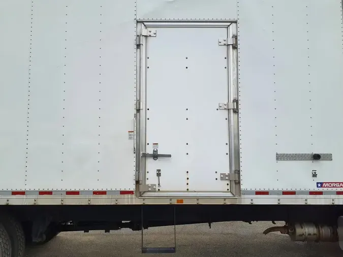 2018 FREIGHTLINER/MERCEDES M2 106