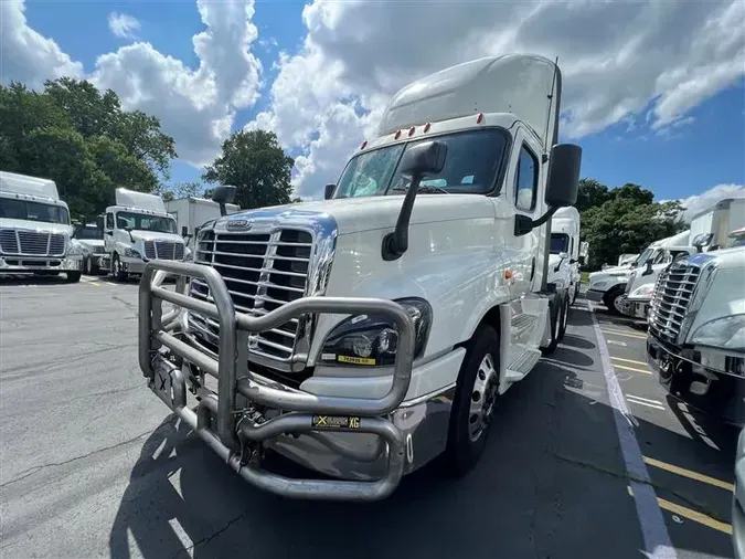 2018 FREIGHTLINER/MERCEDES CASCADIA 1258fd7e8d674f1e079595c99e03c217f74