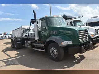 2007 MACK GRANITE CT713